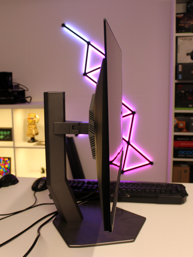 Der AGON PRO AG326UD ist ein wirklich starker OLED-Gaming-Monitor.