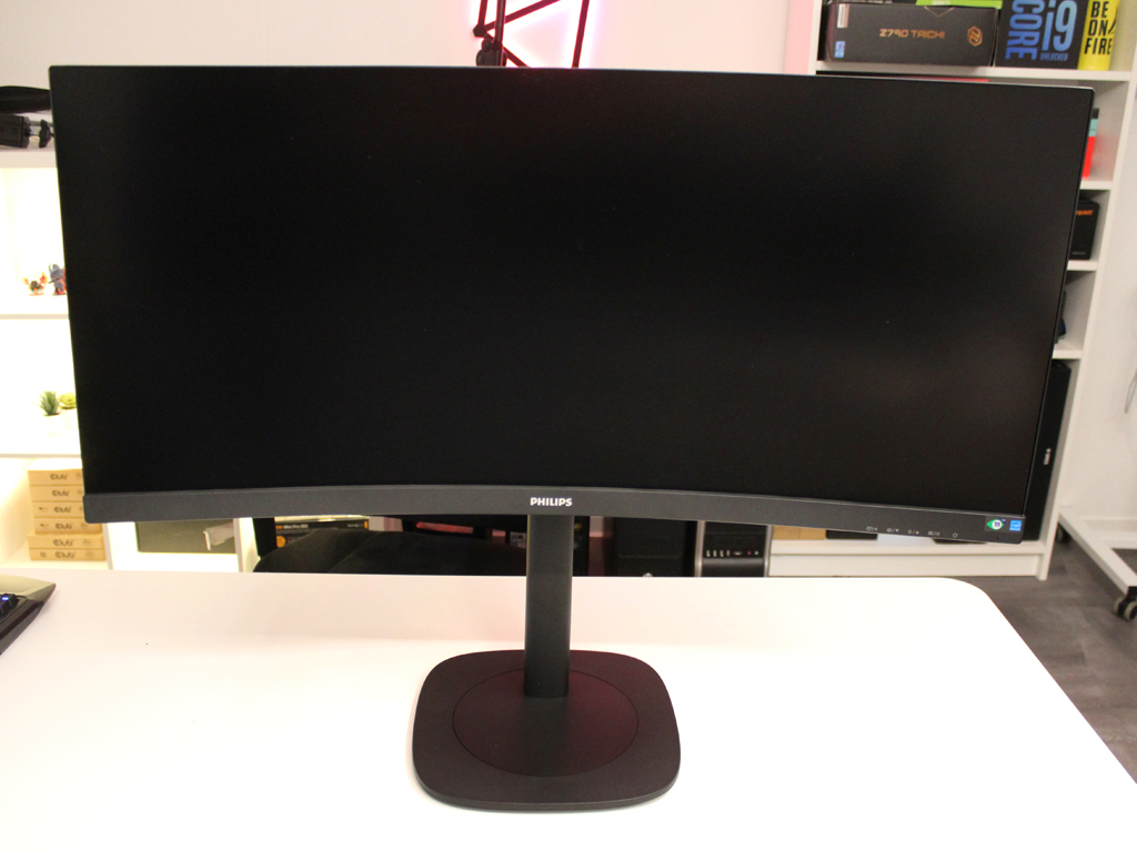 Philips 3000 Series 34B2U3600C im Test